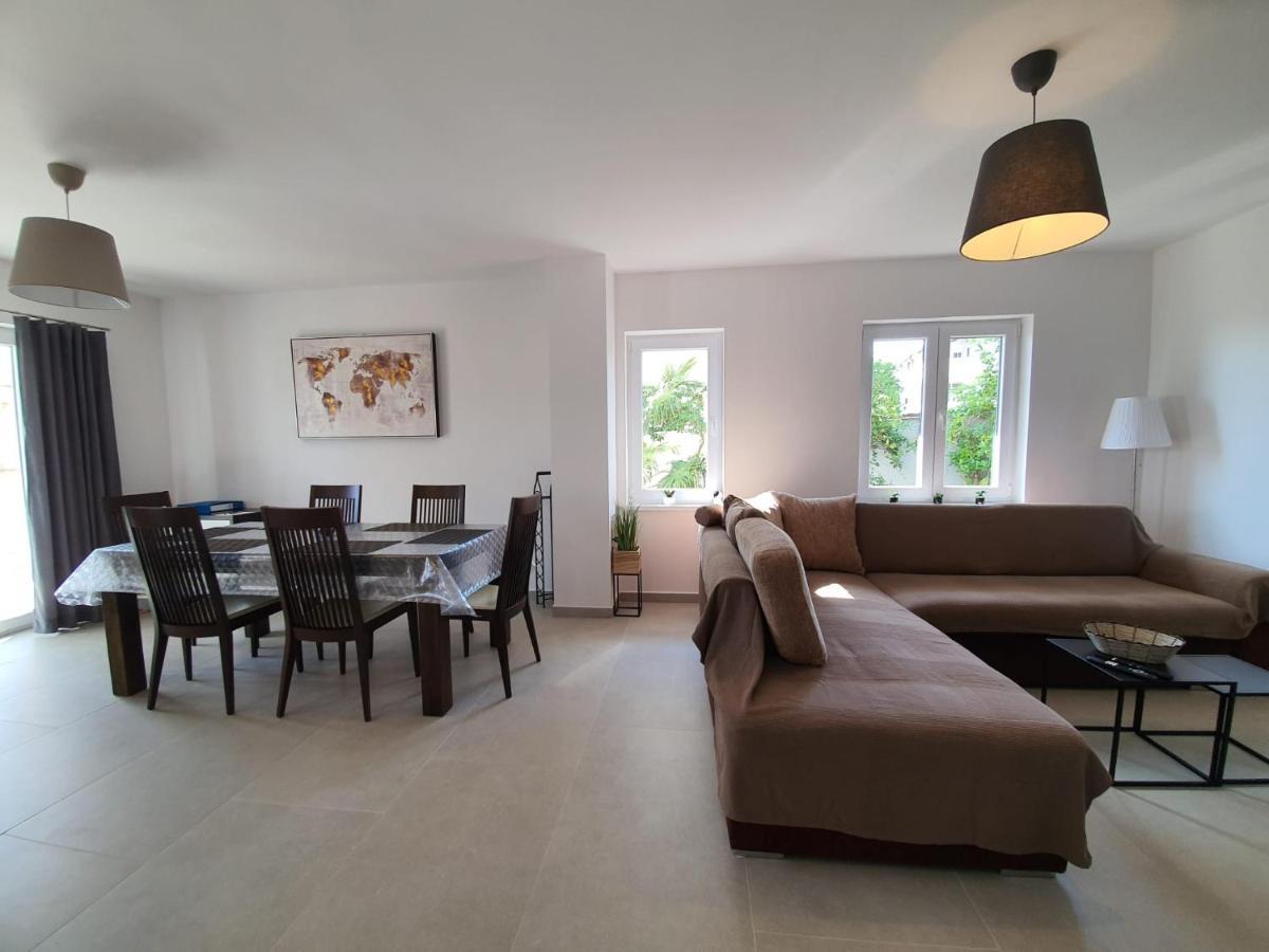 Vila Beleca Krk - Apartments Rest & Sea Krk Town Exterior foto